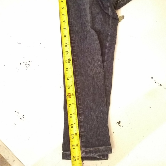 L A Idol Pants Womens Capris Blue Jeans Embroidery Rhinestones Size 31"/22ins - Picture 10 of 10